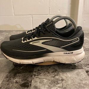 Brooks Trace 2 Womens Size 7.5 Running Shoes Black Gray White Athletic Sneakers